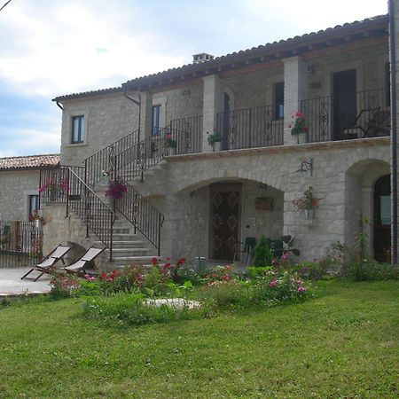 Agriturismo Borgo San Martino Villa Abbateggio Bagian luar foto