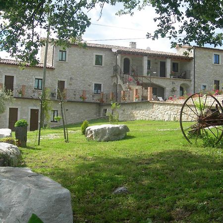 Agriturismo Borgo San Martino Villa Abbateggio Bagian luar foto